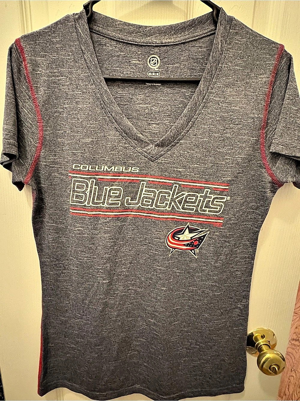 Women’s Columbus Blue Jackets Size Medium